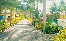 Paradise Island Park & Beach Resort